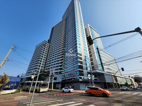 Apartamento para locacao no Reboucas em Curitiba com 60m² por R$ 2.500,00