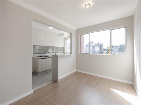 Apartamento para venda no Centro em Curitiba com 83,97m² por R$ 470.000,00