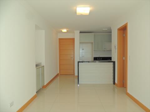 Apartamento para locacao no Agua Verde em Curitiba com 71,65m² por R$ 4.000,00