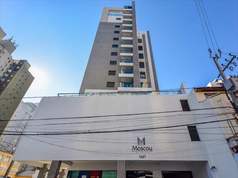 Apartamento para locacao no Agua Verde em Curitiba com 71,65m² por R$ 4.000,00