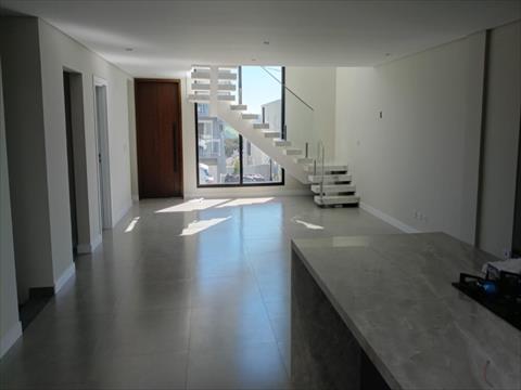 Casa Residencial para locacao no Butiatuvinha em Curitiba com 320m² por R$ 18.750,00