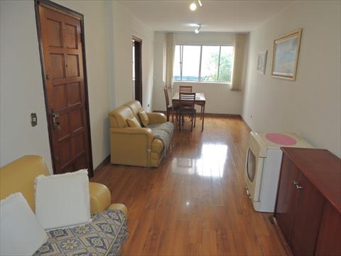 Apartamento para locacao no Centro em Curitiba com 83,97m² por R$ 2.250,00