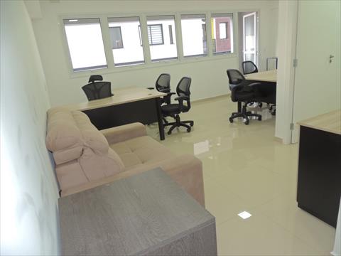 Cjto Comercial_sala para vendalocacaovenda e locacao no Centro em Curitiba com 87,68m² por R$ 343.000,002.875,00