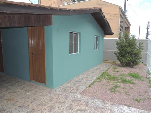 Casa Residencial para locacao no Campo Comprido em Curitiba com 70m² por R$ 2.250,00