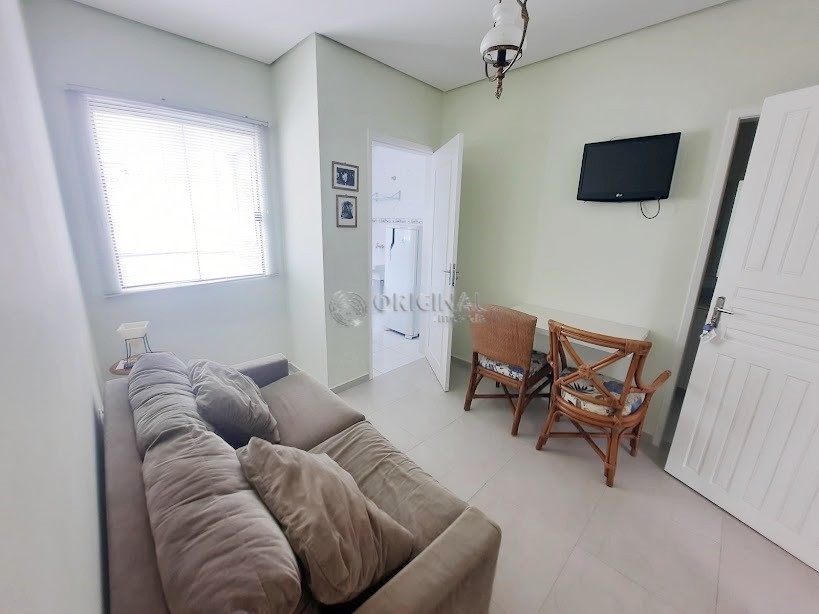 Apartamento para locacao no Sao Francisco em Curitiba com 37m² por R$ 1.833,33