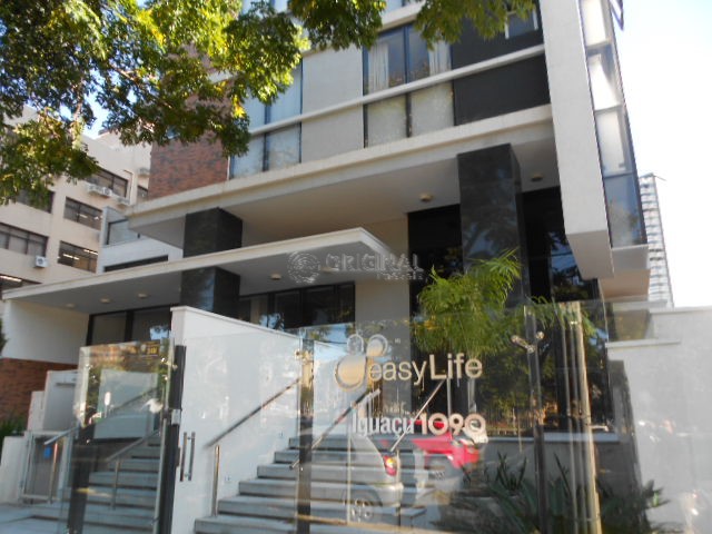 Apartamento para locacao no Reboucas em Curitiba com 30m² por R$ 2.000,00