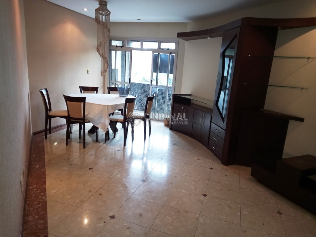 Apartamento para locacao no Agua Verde em Curitiba com 143m² por R$ 3.888,88
