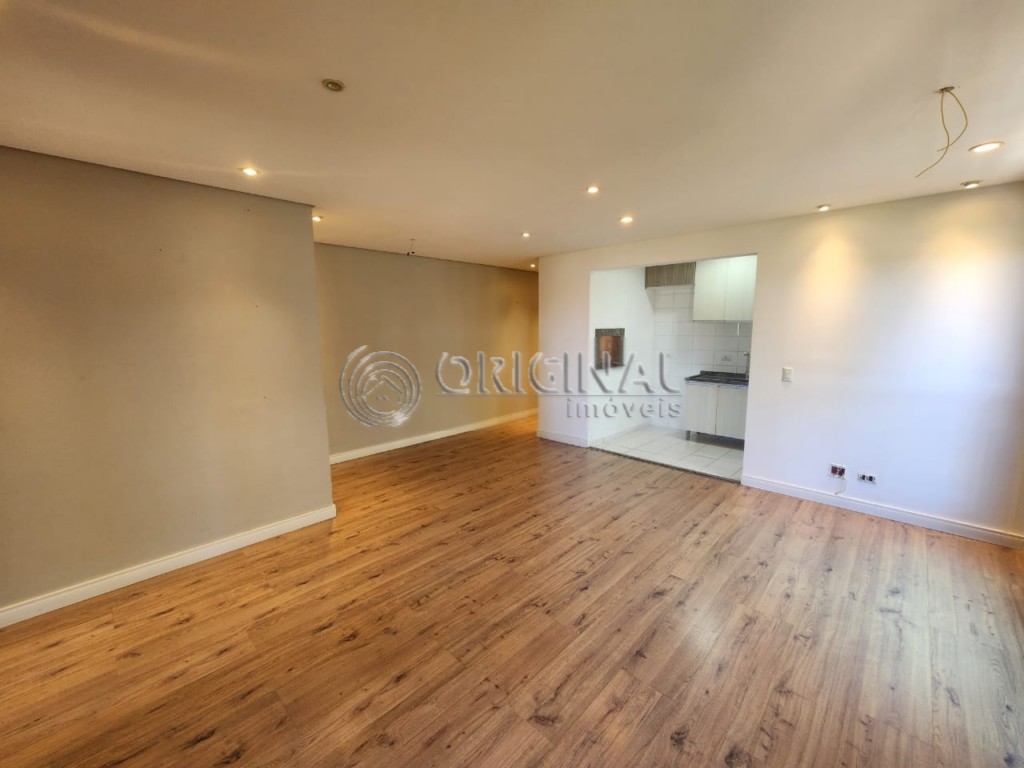 Apartamento para locacao no Ecoville em Curitiba com 78m² por R$ 2.555,55