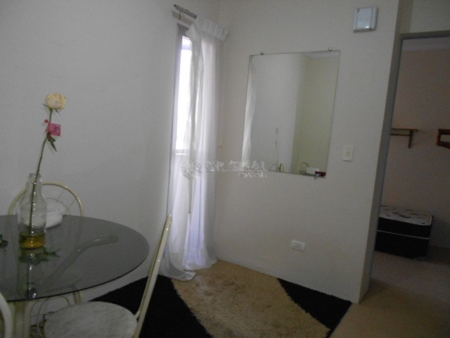 Apartamento para locacao no Reboucas em Curitiba com 34m² por R$ 1.111,11