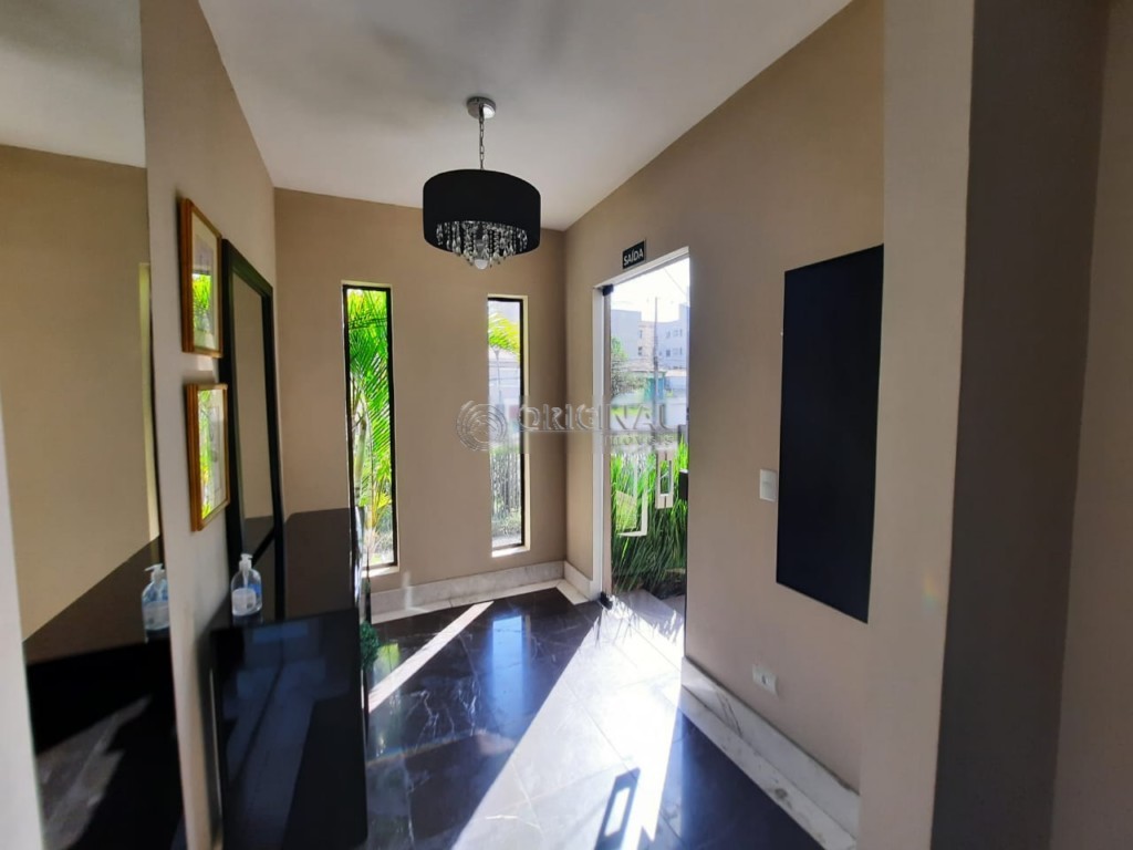 Apartamento para locacao no Batel em Curitiba com 70m² por R$ 1.766,66