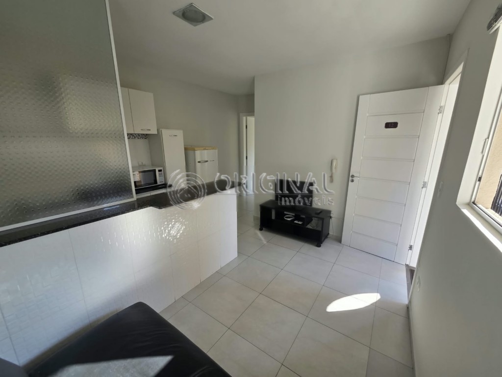 Apartamento para locacao no Batel em Curitiba com 40m² por R$ 1.766,66