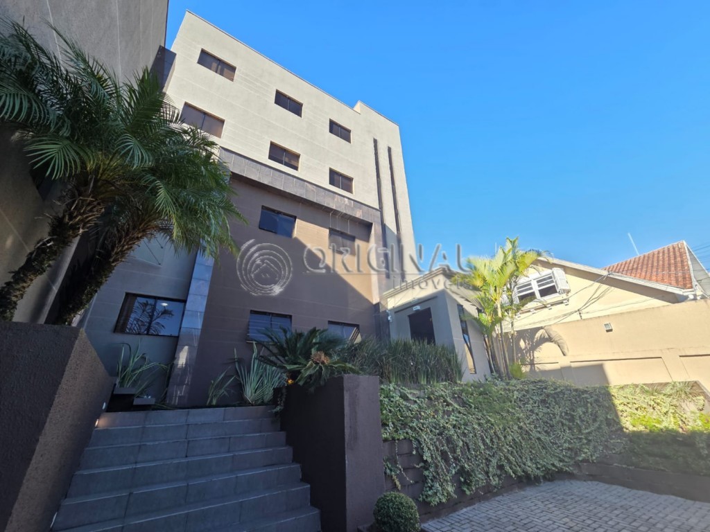 Apartamento para locacao no Batel em Curitiba com 50m² por R$ 2.388,88