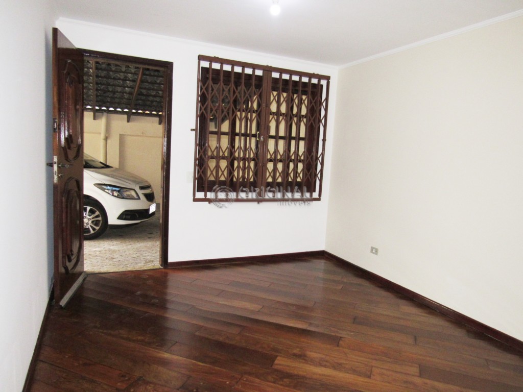 Sobrado para locacao no Jardim das Americas em Curitiba com 159m² por R$ 4.111,11