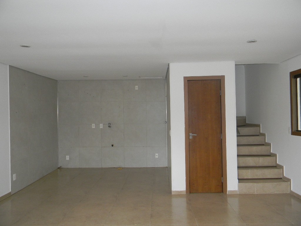 Sobrado para locacao no Campo Comprido em Curitiba com 110m² por R$ 2.888,88