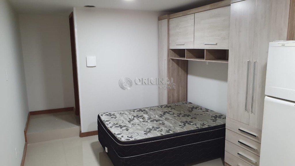 Kitinet para locacao no Campo Comprido em Curitiba com 25m² por R$ 833,33