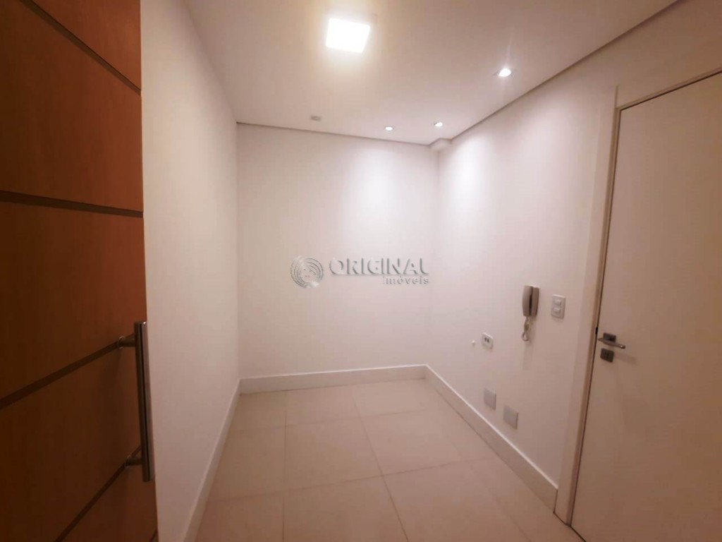 Cjto Comercial_sala para locacao no Agua Verde em Curitiba com 48m² por R$ 1.888,88