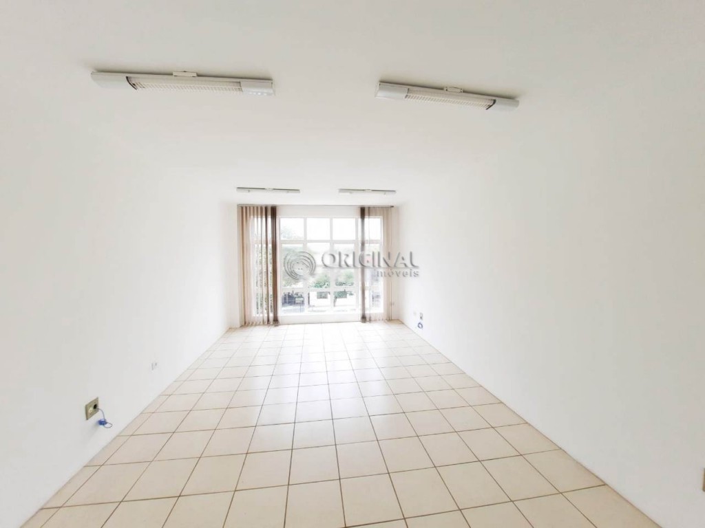 Cjto Comercial_sala para locacao no Capao da Imbuia em Curitiba com 33m² por R$ 1.000,00