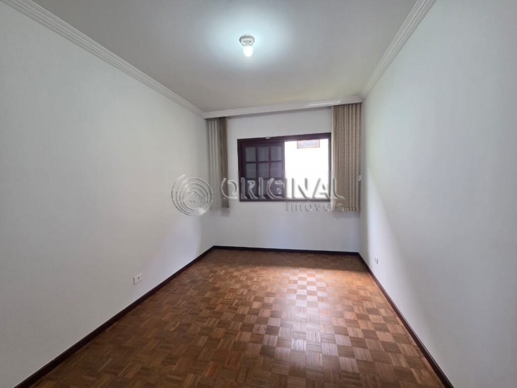 Casa para alugar em Orleans, Curitiba — Portal Chave Fácil