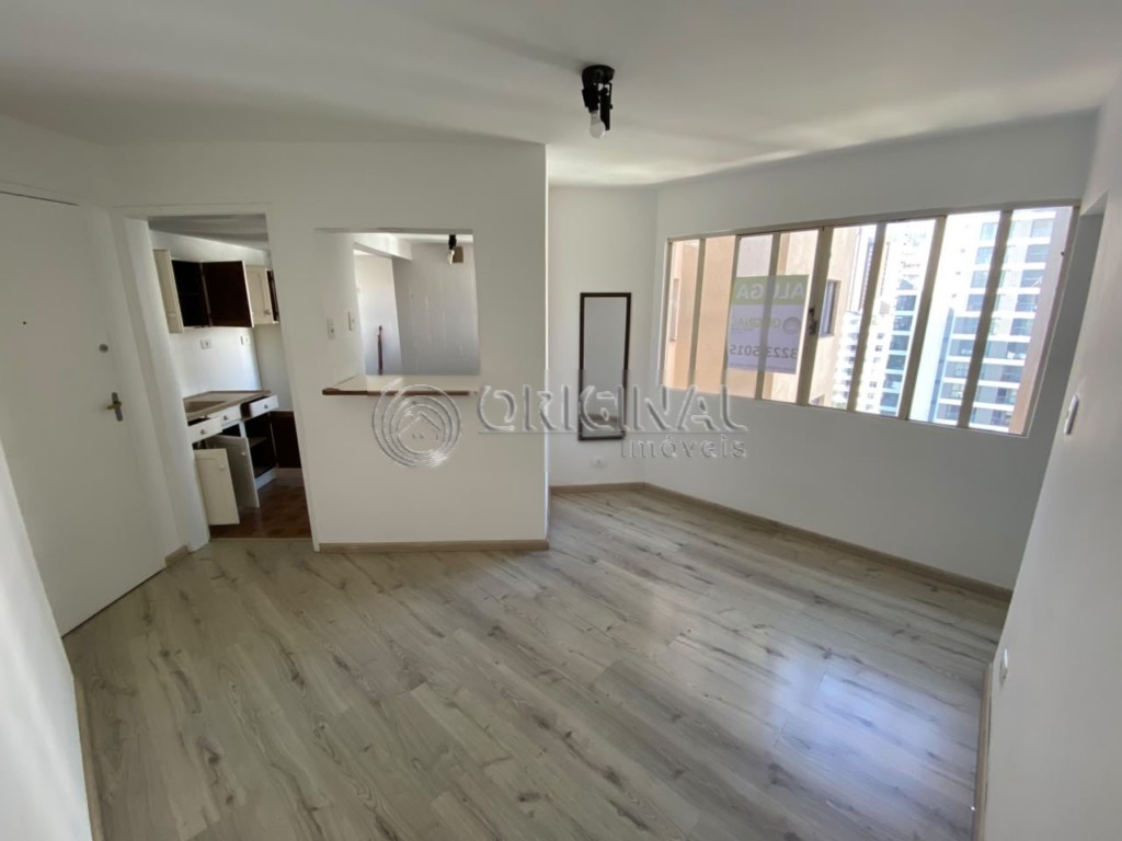 Apartamento para locacao no Bigorrilho em Curitiba com 86m² por R$ 1.777,77