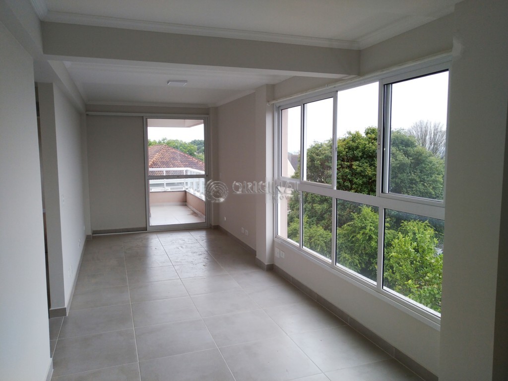 Apartamento para locacao no Tingui em Curitiba com 119m² por R$ 2.777,77