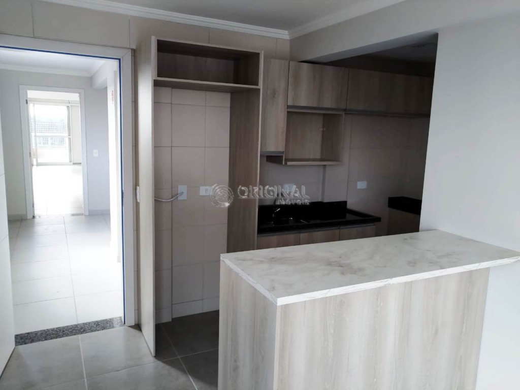 Apartamento para locacao no Tingui em Curitiba com 119m² por R$ 2.777,77