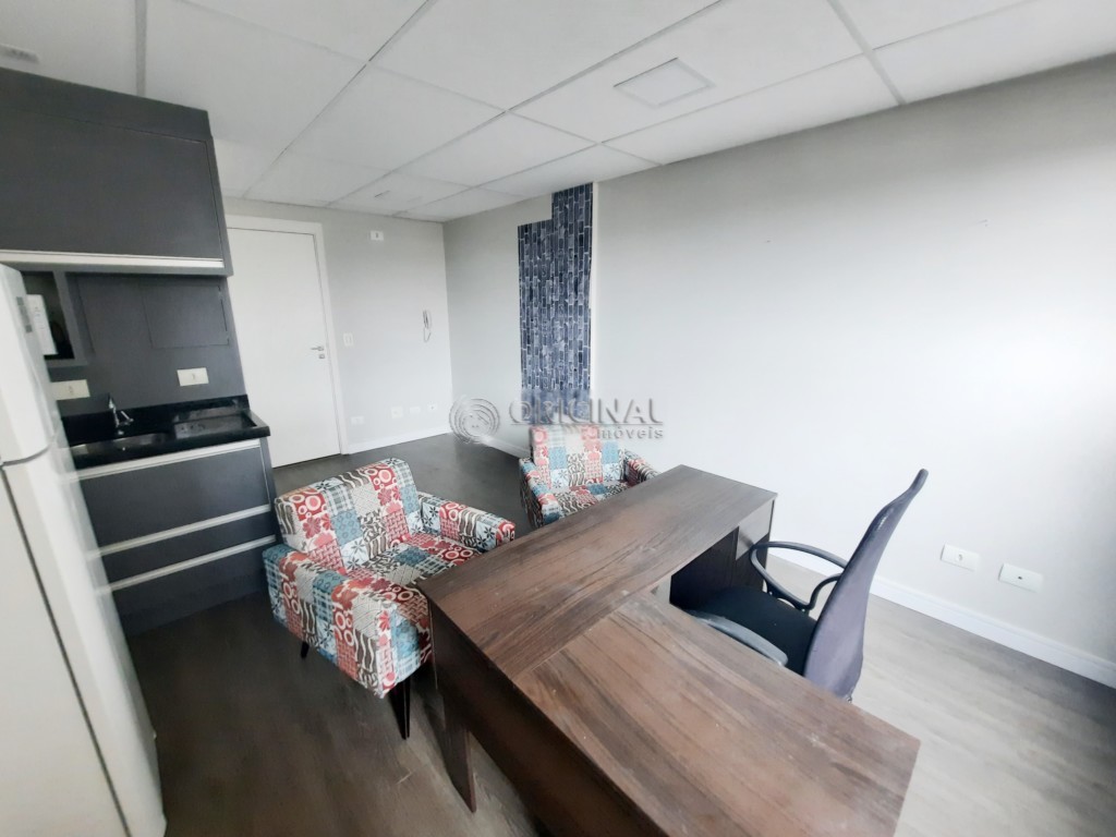 Cjto Comercial_sala para locacao no Centro em Curitiba com 32m² por R$ 722,22