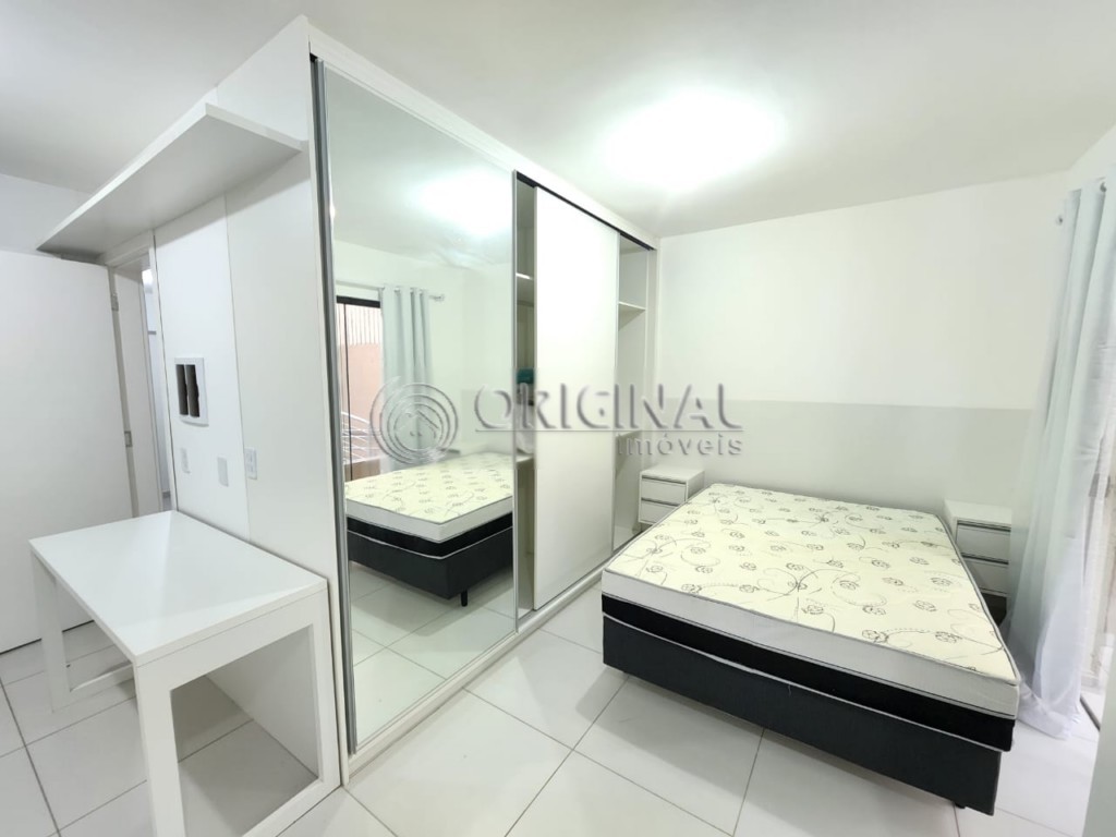 Apartamento para locacao no Sao Francisco em Curitiba com 40m² por R$ 2.000,00