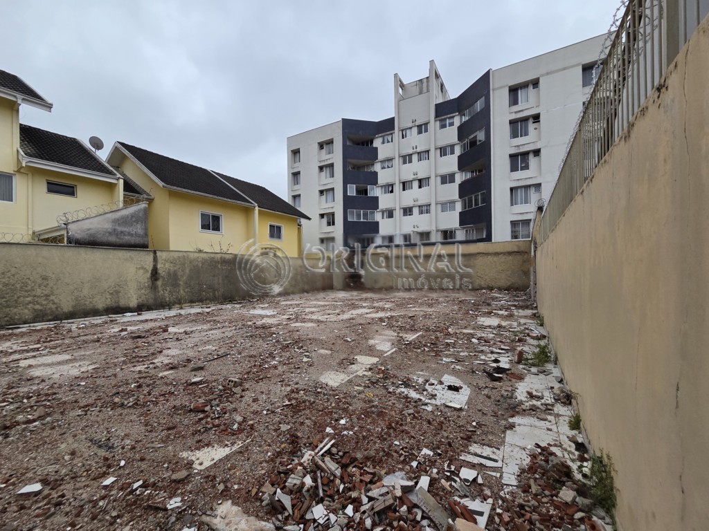 Terreno para locacao no Bacacheri em Curitiba com 522m² por R$ 5.000,00