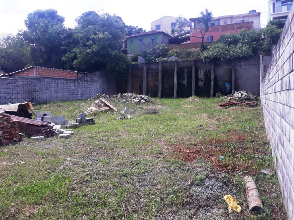 Terreno/Área para alugar em Vila Gilcy, Campo Largo — Portal Chave Fácil