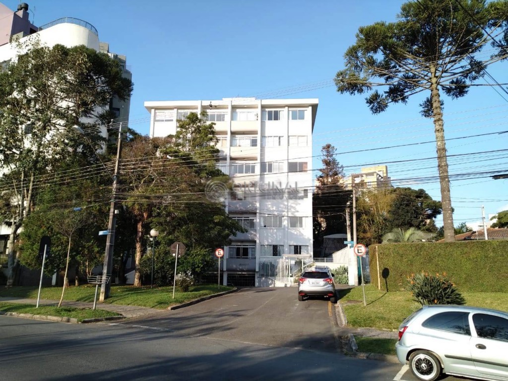 Apartamento para locacao no Ahu em Curitiba com 127m² por R$ 3.888,88