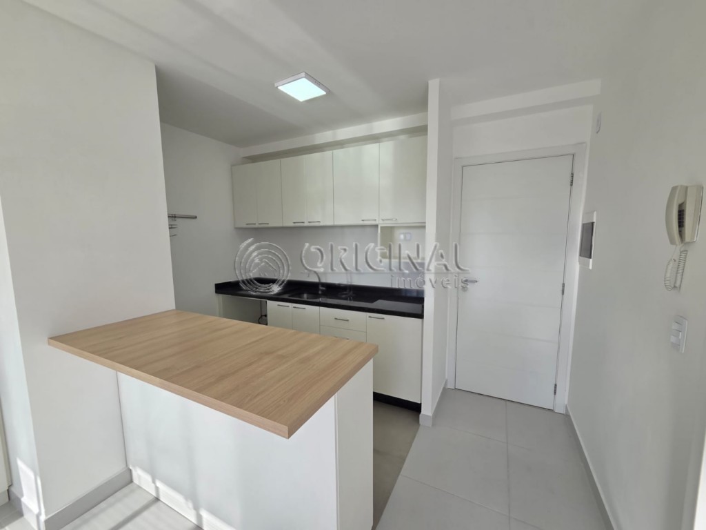 Apartamento para locacao no Bom Retiro em Curitiba com 40m² por R$ 2.200,00
