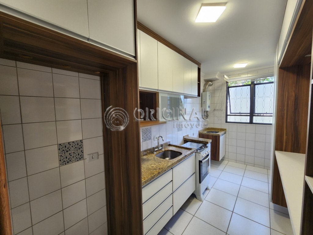 Apartamento para locacao no Sao Lourenco em Curitiba com 73m² por R$ 2.833,33