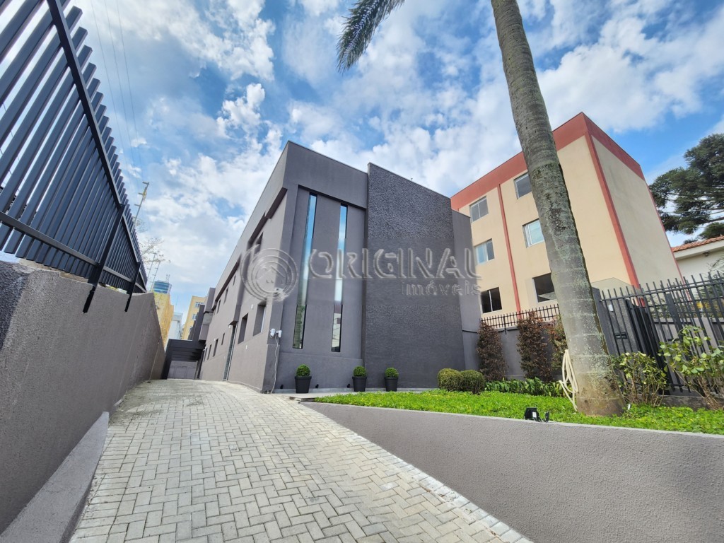 Apartamento para locacao no Bigorrilho em Curitiba com 45m² por R$ 1.944,44