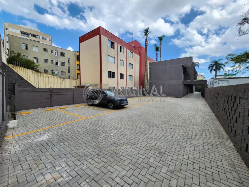 Apartamento para locacao no Bigorrilho em Curitiba com 45m² por R$ 1.944,44