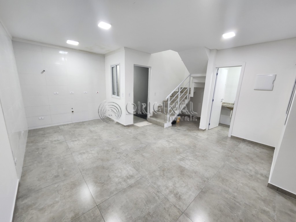 Sobrado para locacao no Eliane em Guaratuba com 72m² por R$ 2.222,22