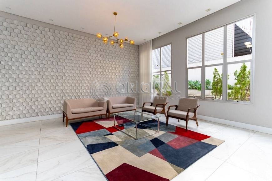 Apartamento para locacao no Reboucas em Curitiba com 68m² por R$ 3.333,33