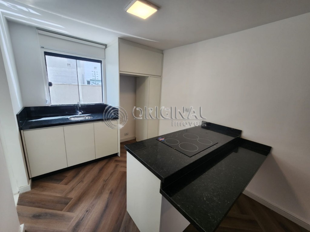 Apartamento para locacao no Merces em Curitiba com 75m² por R$ 2.988,88