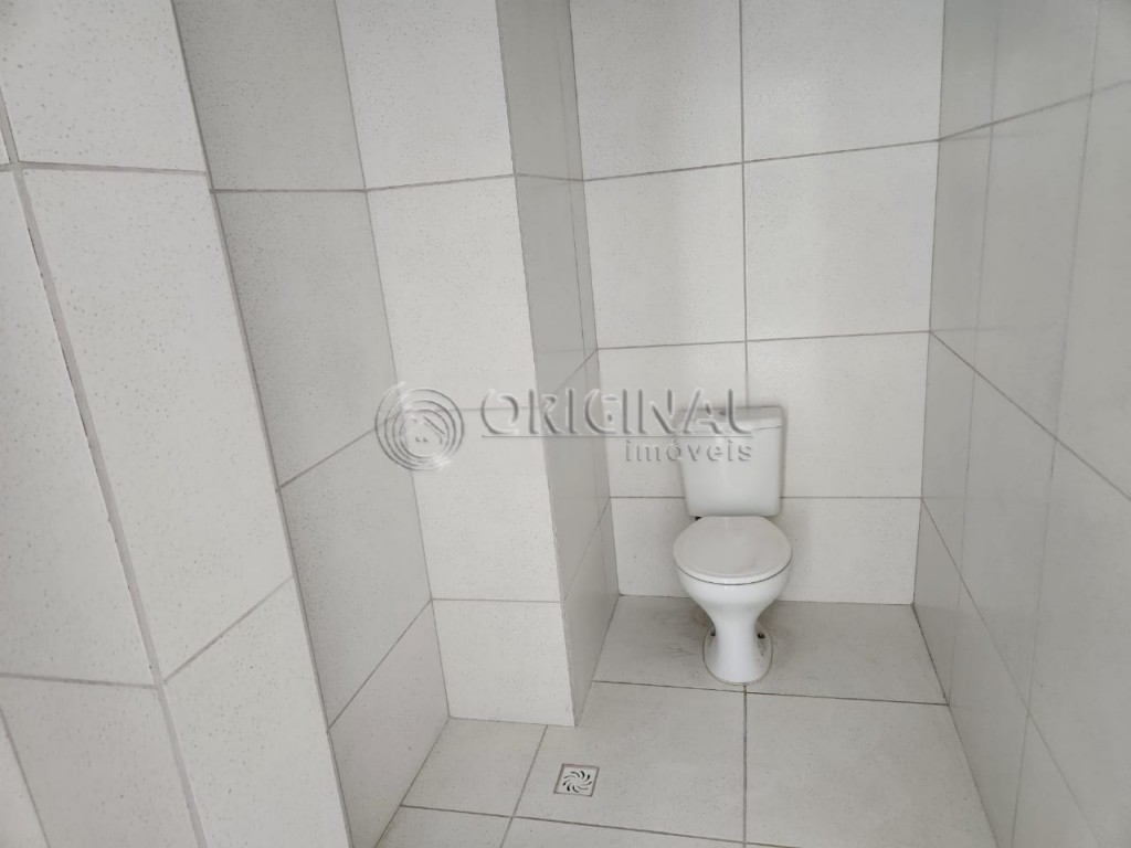 Cjto Comercial_sala para locacao no Centro em Colombo com 273m² por R$ 7.777,77