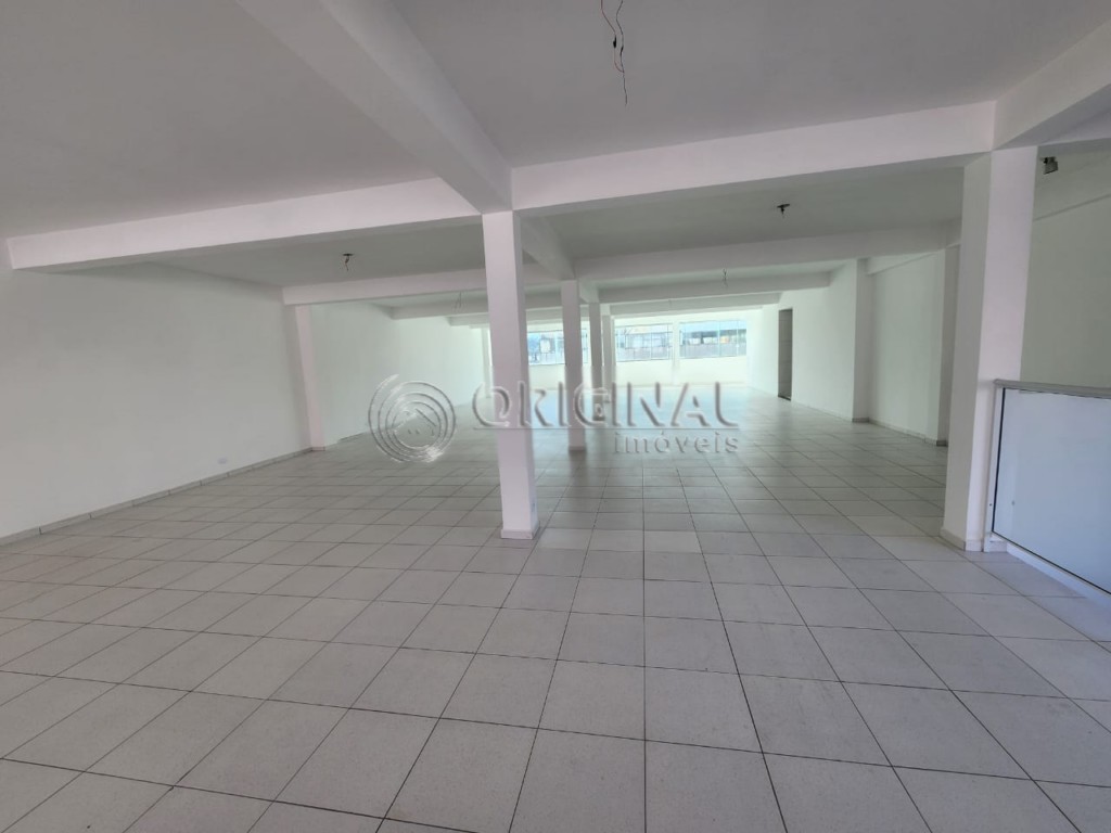 Cjto Comercial_sala para locacao no Centro em Colombo com 273m² por R$ 7.777,77