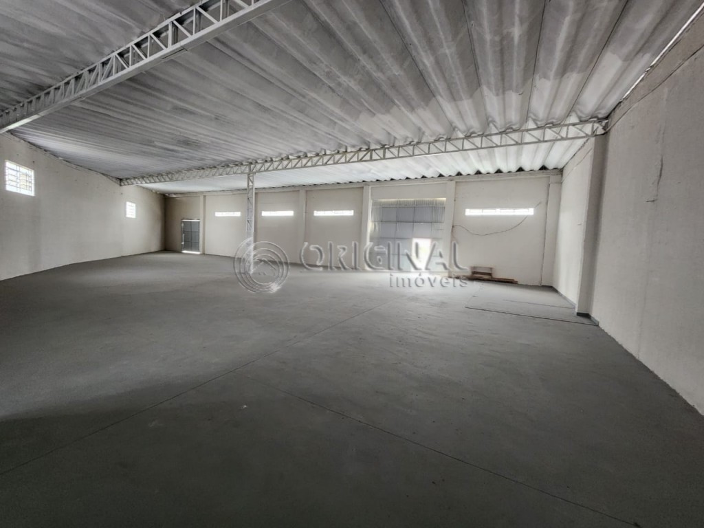 Barracão_galpão para locacao no Jardim California em Colombo com 399m² por R$ 8.766,66