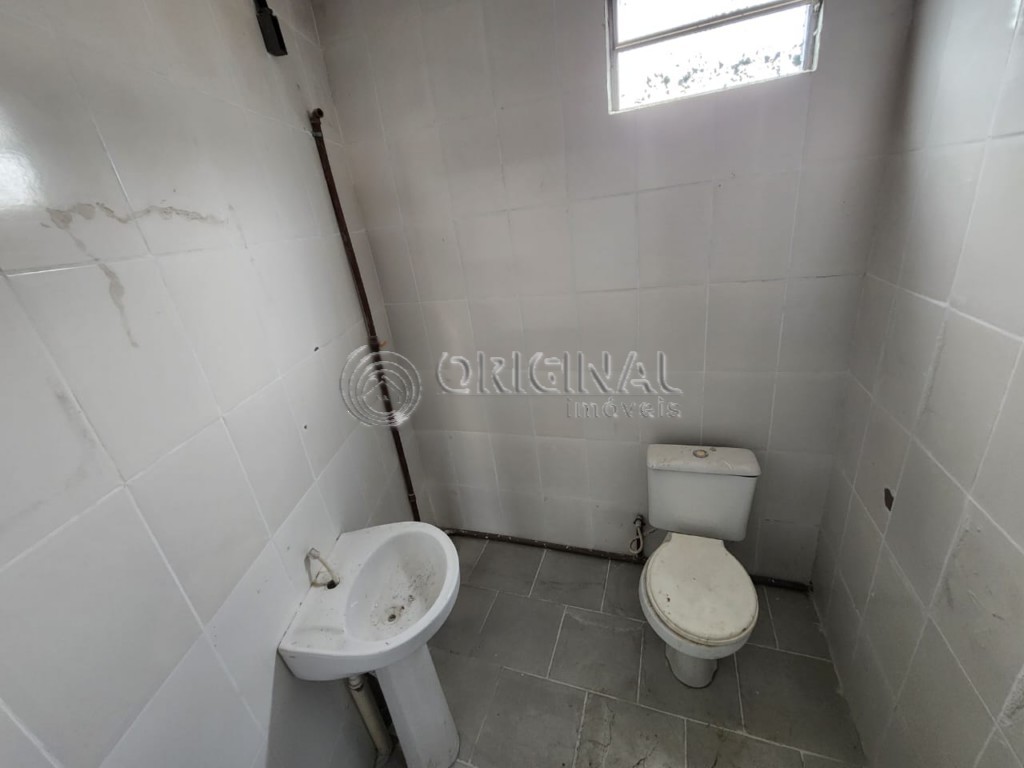 Barracão_galpão para locacao no Jardim California em Colombo com 399m² por R$ 8.766,66