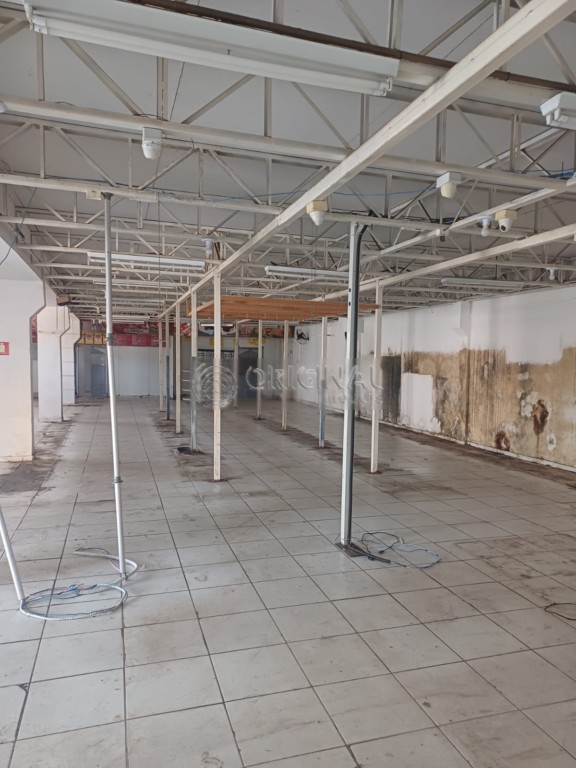 Loja para locacao no Osasco em Colombo com 520m² por R$ 20.000,00