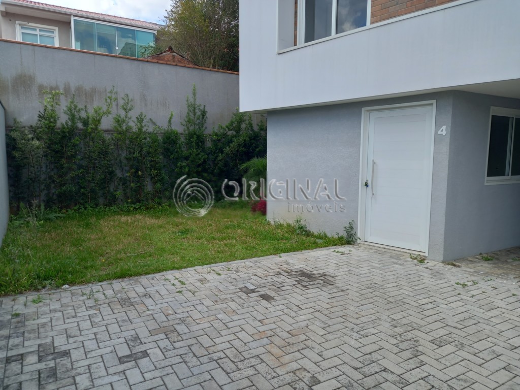 Sobrado para locacao no Campo Comprido em Curitiba com 90m² por R$ 2.888,88