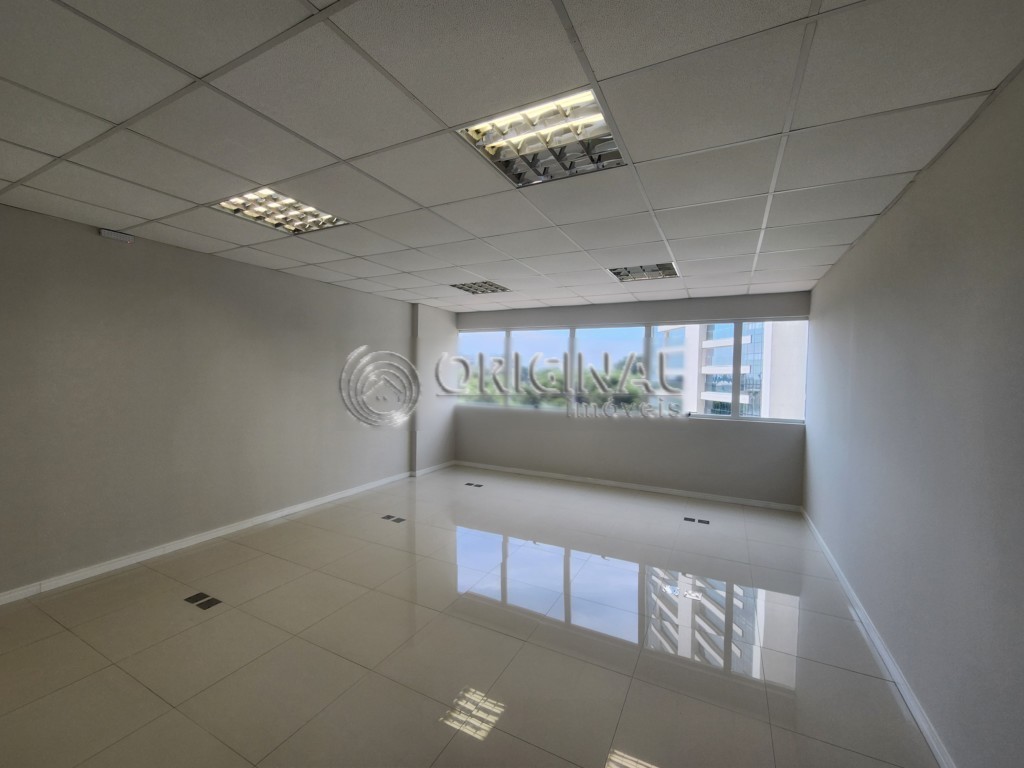 Sala/Conjunto Comercial para alugar em Mossungue, Curitiba — Portal Chave Fácil