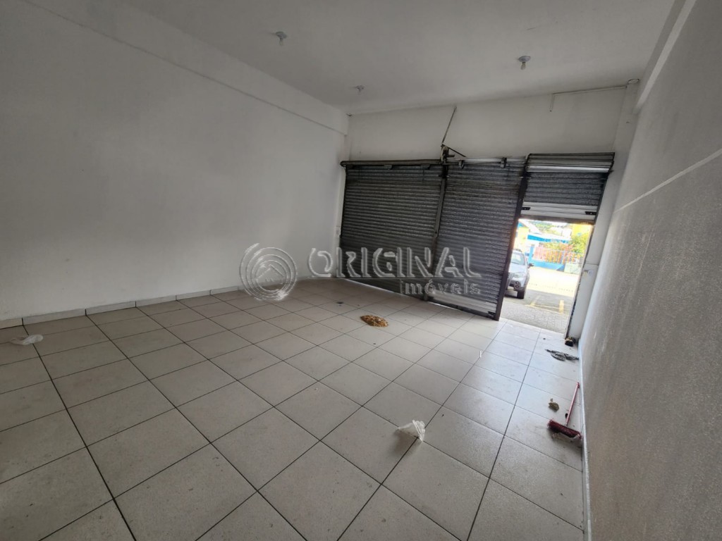 Loja para locacao no Osasco em Colombo com 0m² por R$ 4.333,33