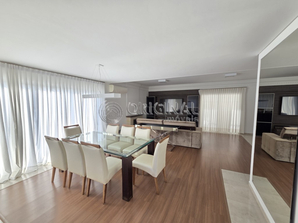 Casa Residencial para locacao no Santo Inacio em Curitiba com 251m² por R$ 11.333,33