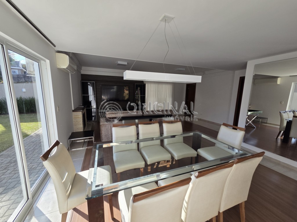 Casa Residencial para locacao no Santo Inacio em Curitiba com 251m² por R$ 11.333,33