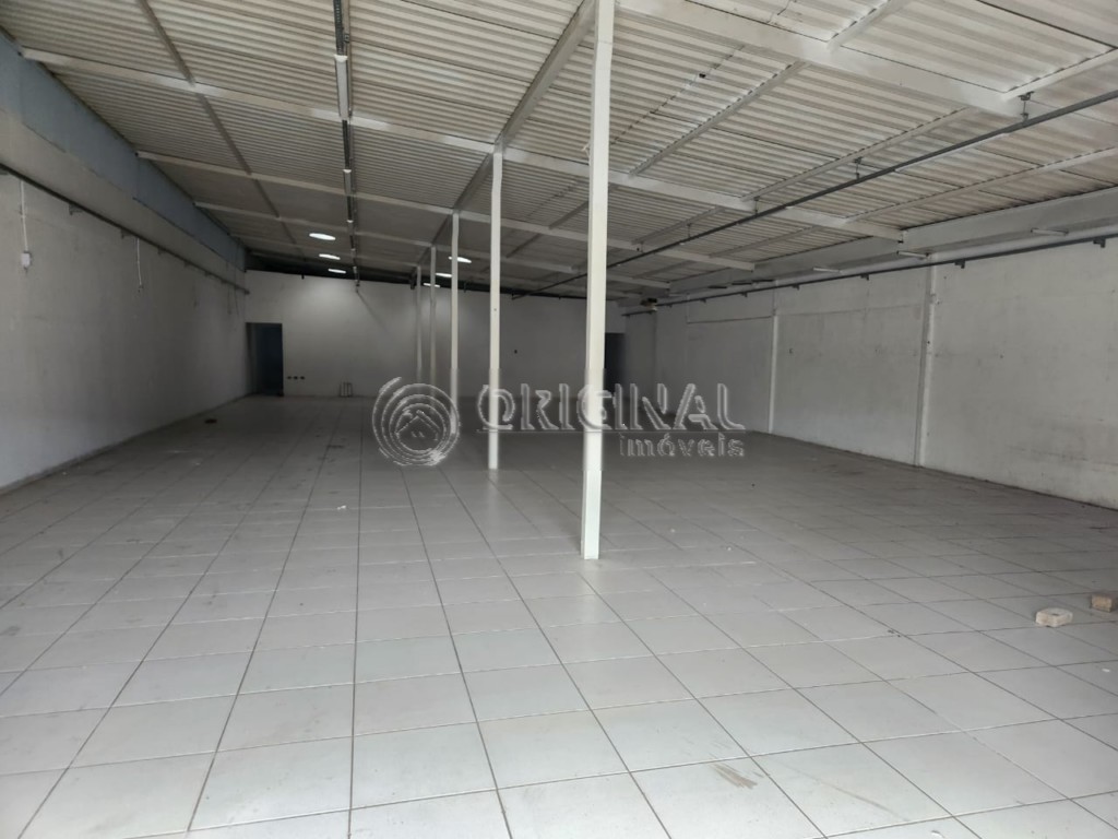 Loja para locacao no Osasco em Colombo com 300m² por R$ 16.666,66