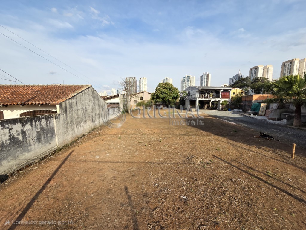 Terreno para locacao no Orleans em Curitiba com 420m² por R$ 2.555,55
