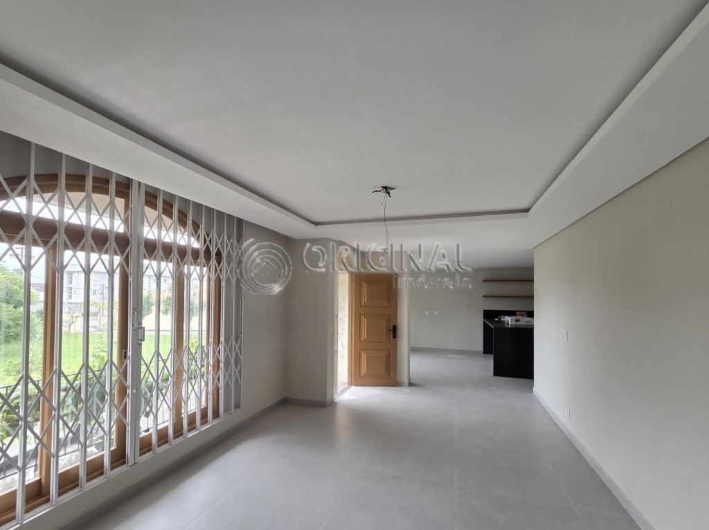 Casa de Condominio para locacao no Capao da Imbuia em Curitiba com 270m² por R$ 6.111,11